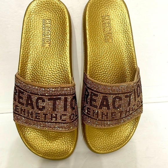 Kenneth Cole Reaction Screen Jewel Slide Bling Gold Holiday Loungewear Shoes 6 - Picture 1 of 8